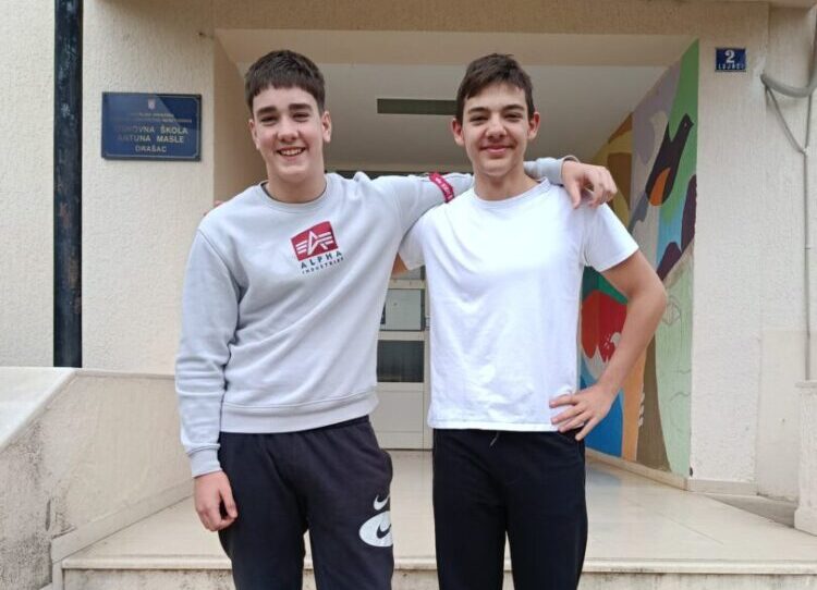 42cde8bd-340e-484e-979a-a242982aecd9